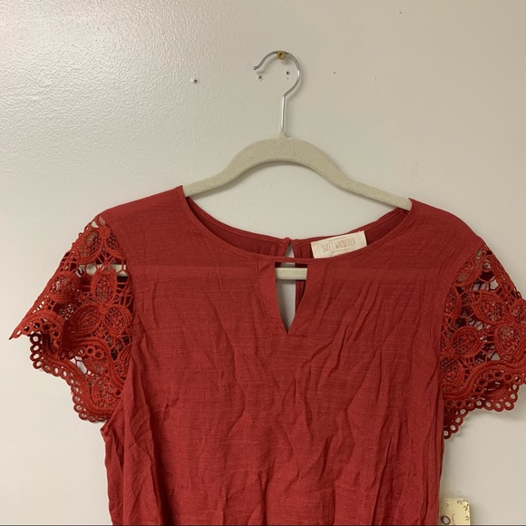 NWT Sweet‎ Wanderer Maternity Blouse with Cut out sleeves in Rust Size Large - Picture 4 of 7